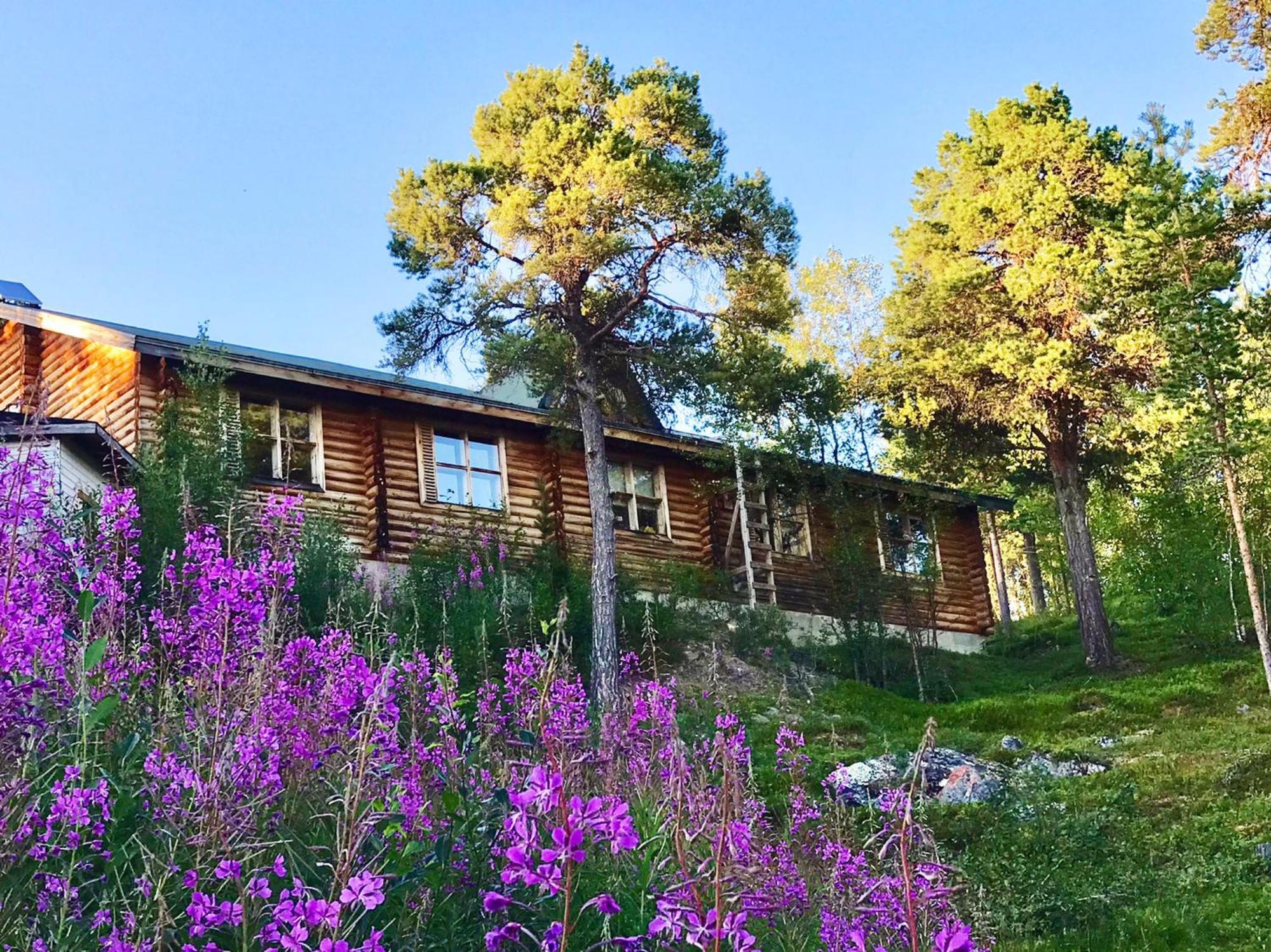 Manna Bb Hotel Karigasniemi Exterior foto